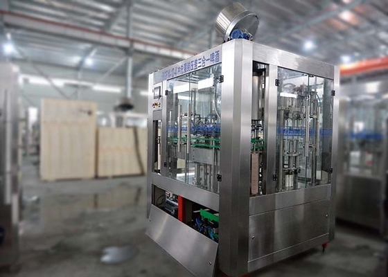 중국 탄산 맥주 충전물 기계 더럽히는 장비 4000BPH 수용량 조밀한 구조, 협력 업체