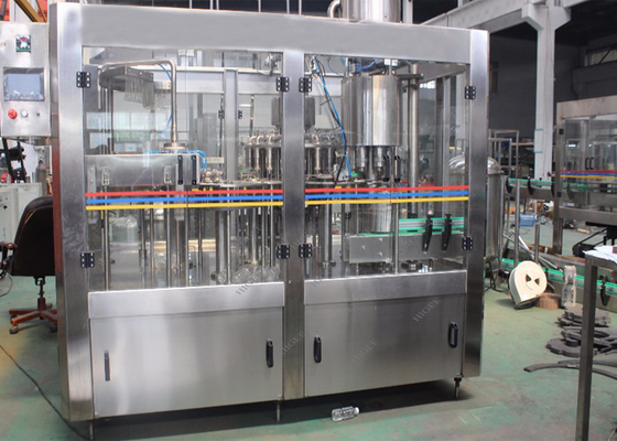 중국 알콜 음료 충전물 기계, 회전하는 충전물 기계 6 모자를 씌우는 머리 4000BPH 협력 업체