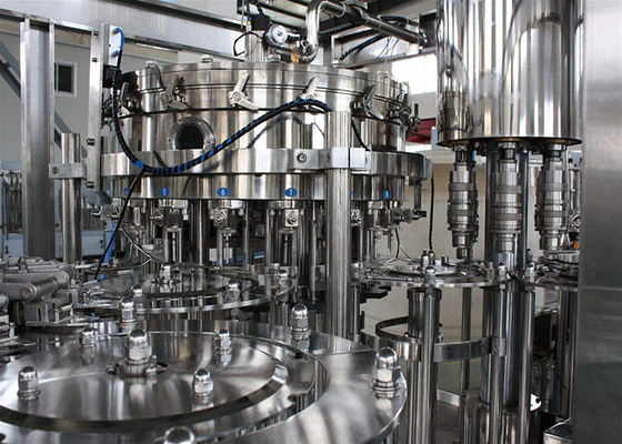 중국 소다 캔은 음료 충전물 기계 높은 정밀도 벨브 30000BPH 수용량을 탄화시켰습니다 협력 업체